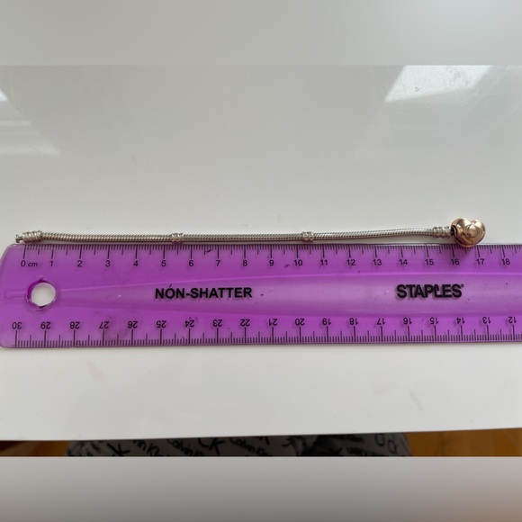 COPY - PANDORA Moments Heart Clasp Snake Chain Bracelet - Picture 2 of 3